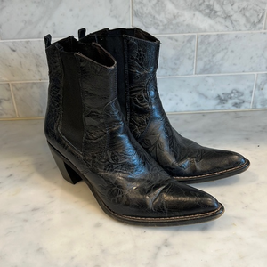 Embossed‎ Italian made leather ankle boots